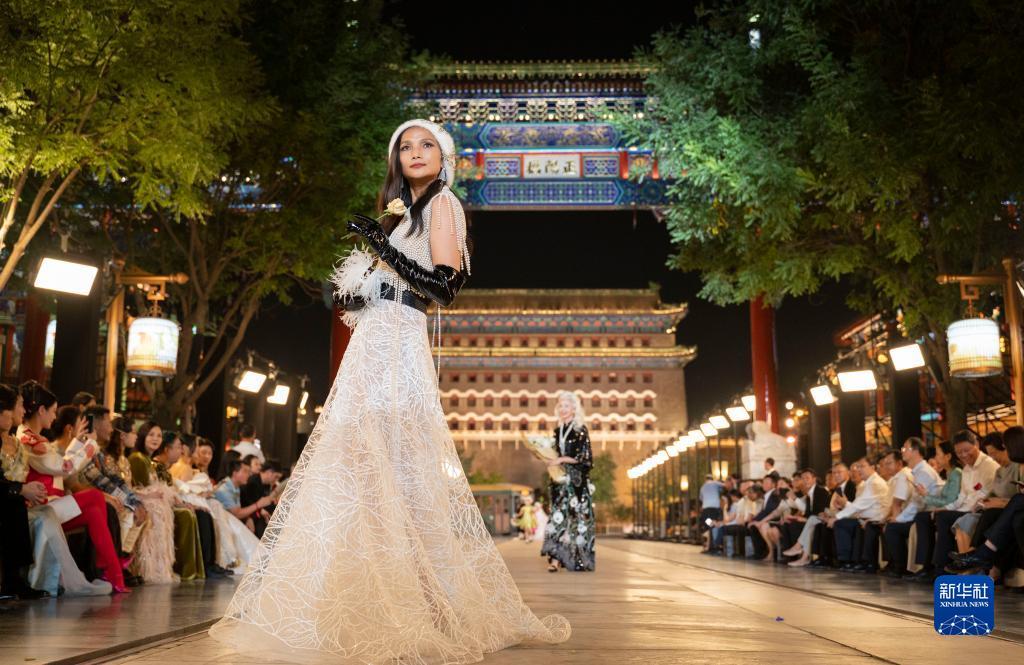 尊龙现金人生就是博